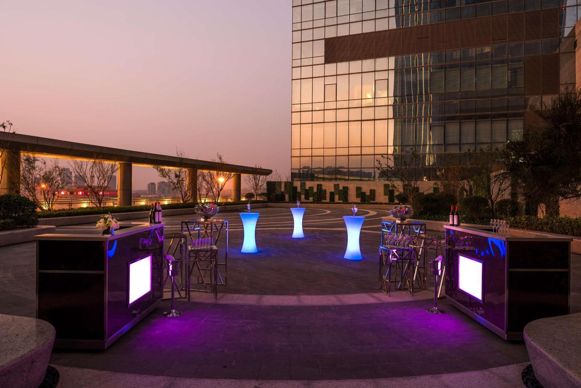 Hilton Jinan South Hotel & Residences Екстер'єр фото