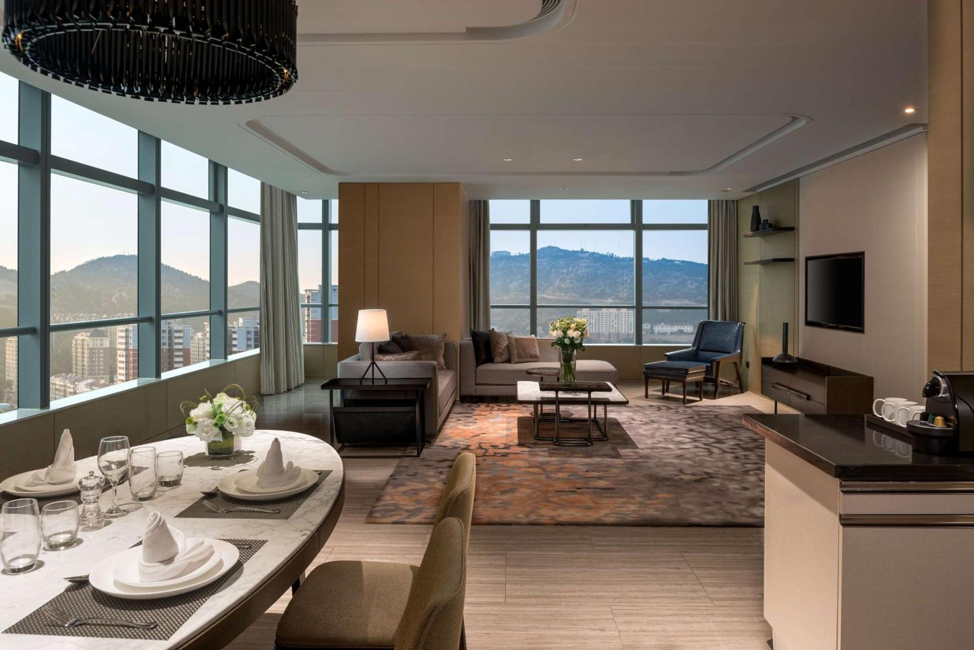 Hilton Jinan South Hotel & Residences Екстер'єр фото