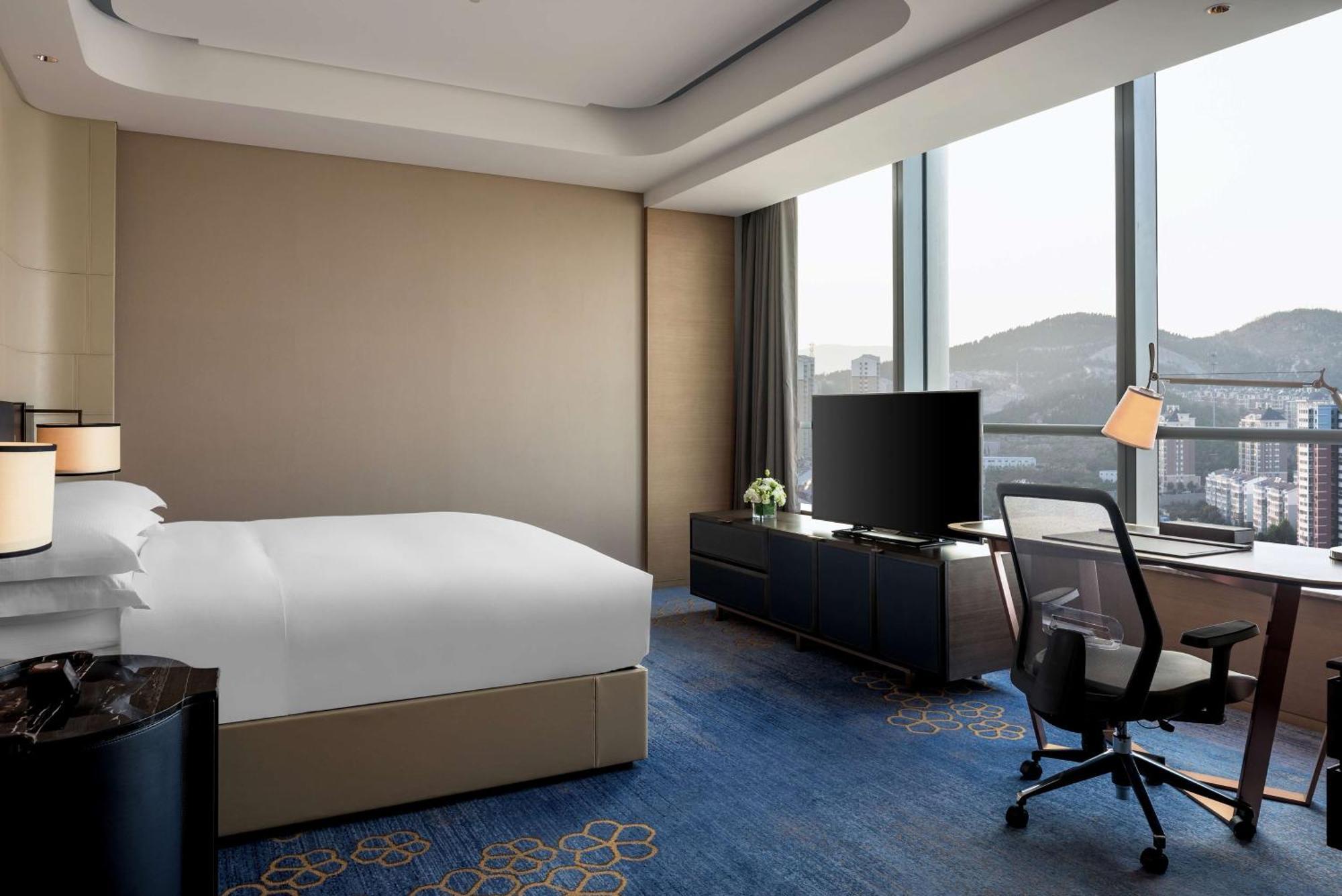 Hilton Jinan South Hotel & Residences Екстер'єр фото